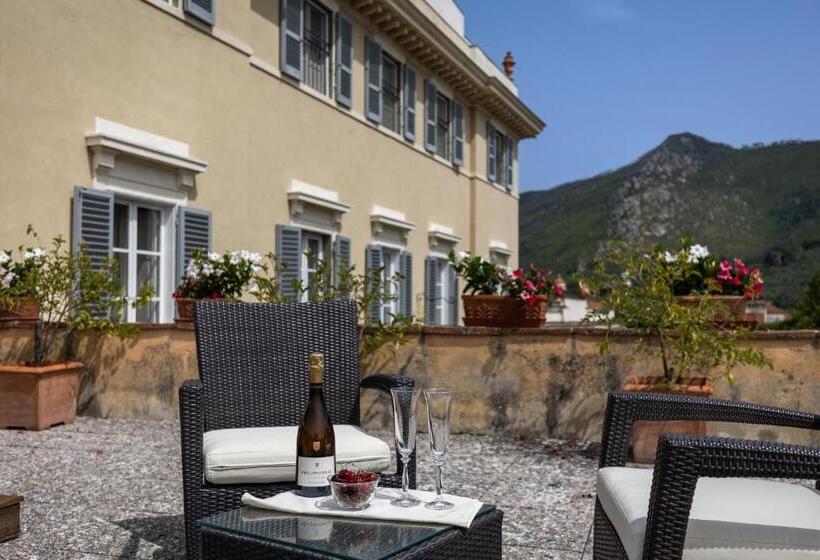 带露台的套间, Villa Scorzi   Relais De Charme