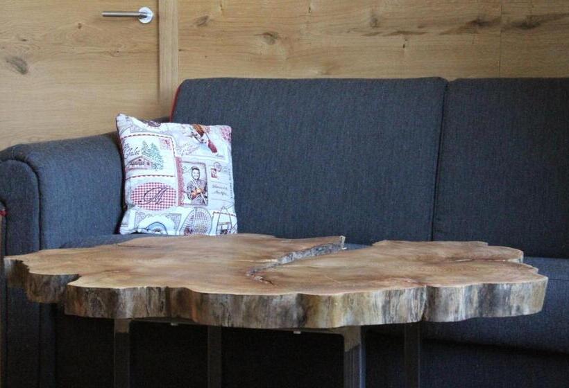 إستديو عائلى, Alpen Suites Brandnertal