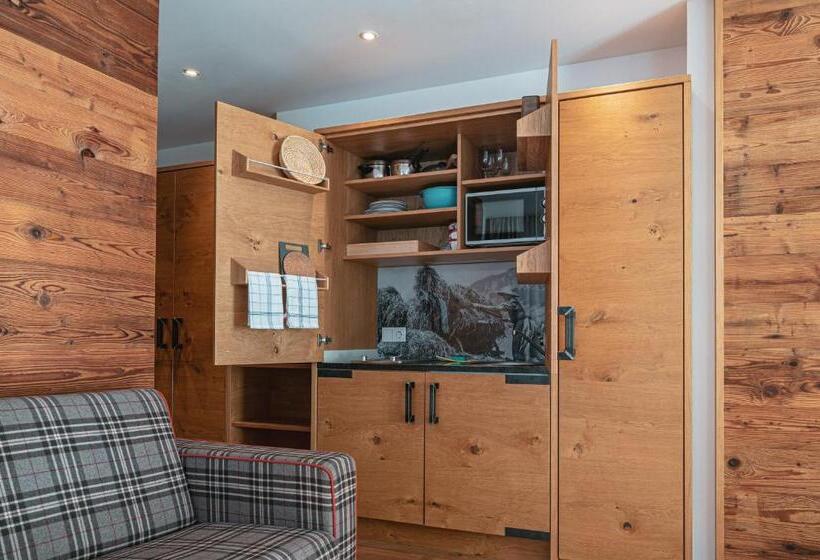 استودیوی سوپریور, Alpen Suites Brandnertal