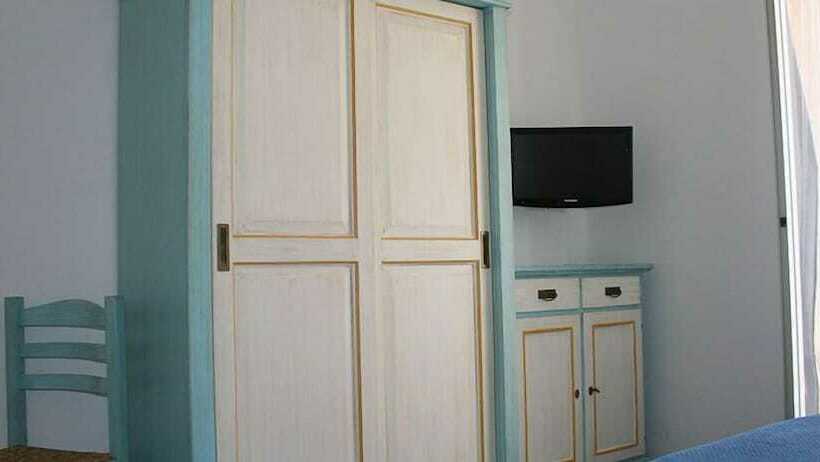 이코노미 룸, Celeste