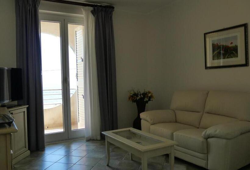 주니어 스위트 바다 전망, Celeste