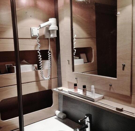 اتاق اکونومی یک تخته, Galery69