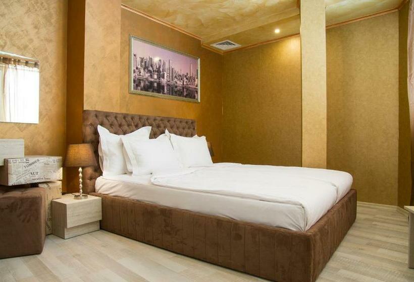 חדר סטנדרט, Jorela Family