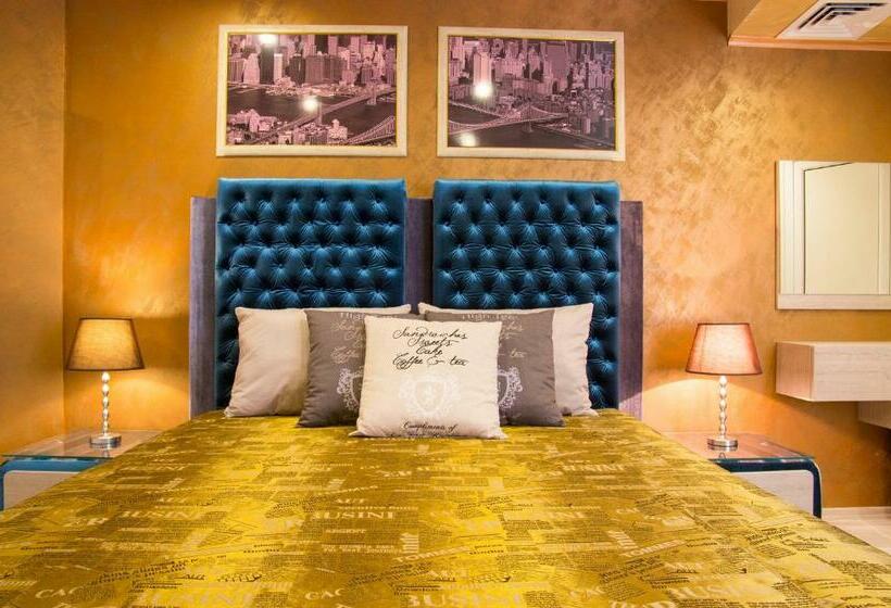 חדר סטנדרט, Jorela Family