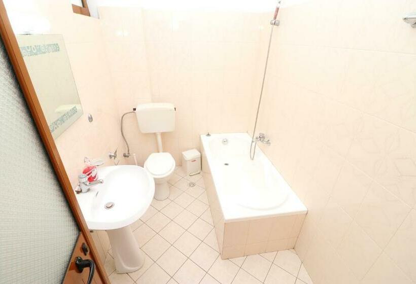 スタンダード４人部屋, Panorama