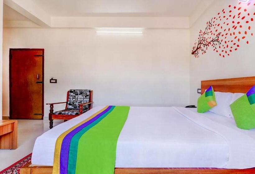 Standard-huone, Treebo Atithi Comforts, 1 Km From Nisargadhama Forest
