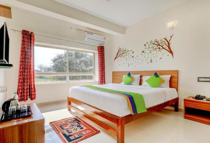 标准间, Treebo Atithi Comforts, 1 Km From Nisargadhama Forest
