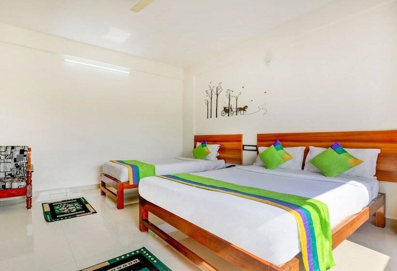 חדר דלוקס, Treebo Atithi Comforts, 1 Km From Nisargadhama Forest
