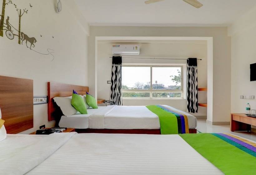 Deluxe-huone, Treebo Atithi Comforts, 1 Km From Nisargadhama Forest
