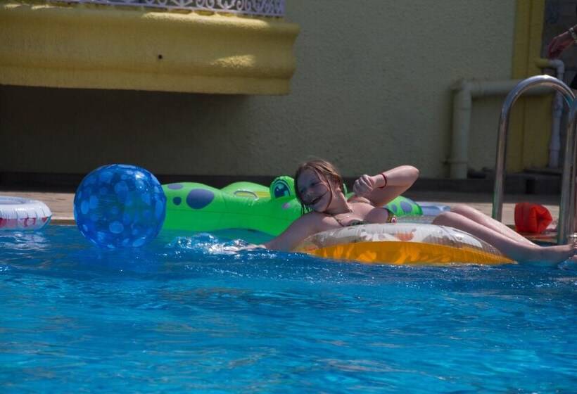 غرفة ديلوكس مطلّة علي الحديقة, Praia Da Oura   Boutique Resort