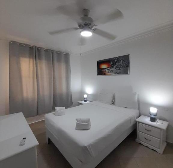 スタンダードルーム, Las Palmeras By Graziano