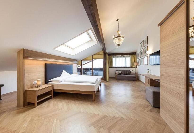 Полулюкс, Romantik Hotel Jagdhof