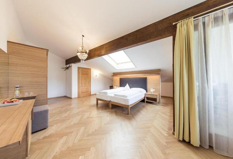 Полулюкс, Romantik Hotel Jagdhof