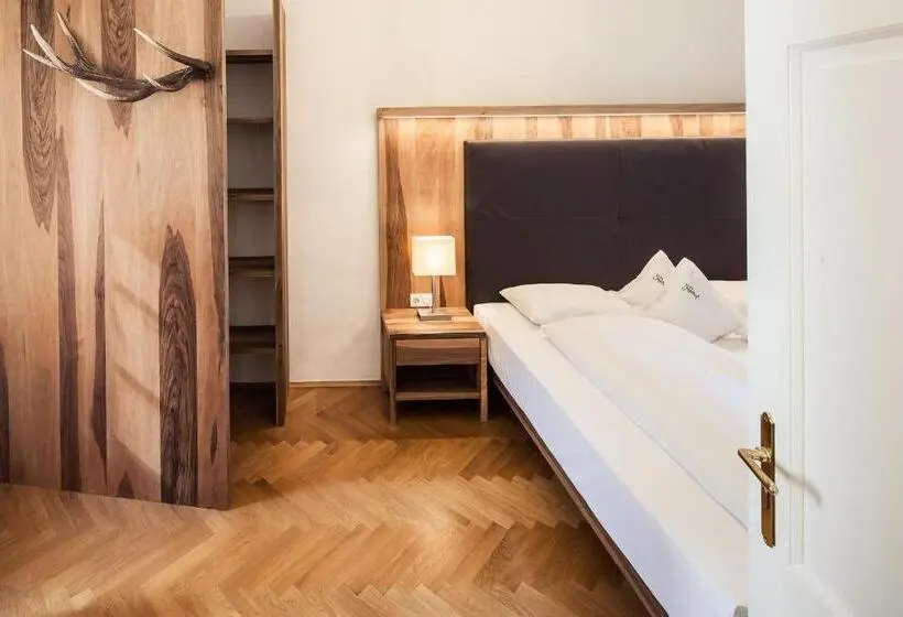 Sviitti 2 Makuuhuonetta, Romantik Hotel Jagdhof