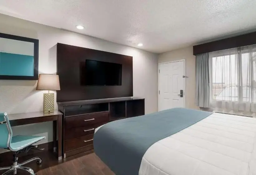 キングサイズベッドのスタンダードルーム, Surestay Hotel Laredo By Best Western