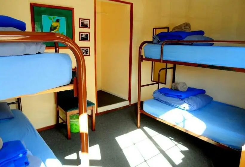 Vuode Makuusalissa, Kinloch Wilderness Retreat