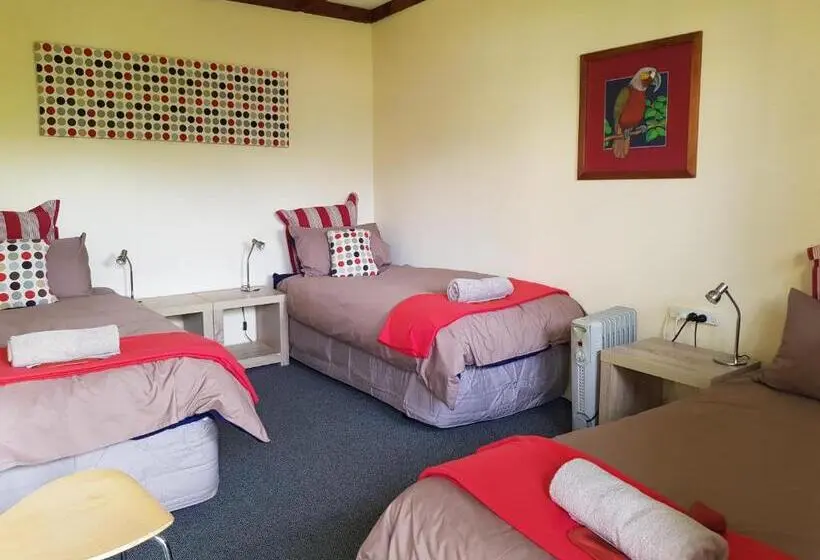 Standard Kolmen Hengen Huone, Kinloch Wilderness Retreat