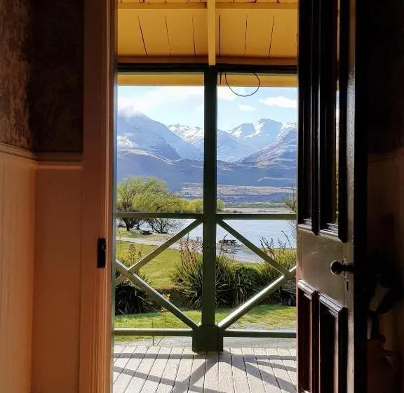 Talo 1 Makuuhuone, Kinloch Wilderness Retreat