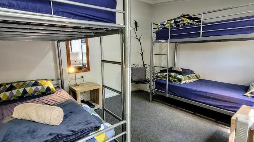 מיטה בחדר משותף, Kinloch Wilderness Retreat