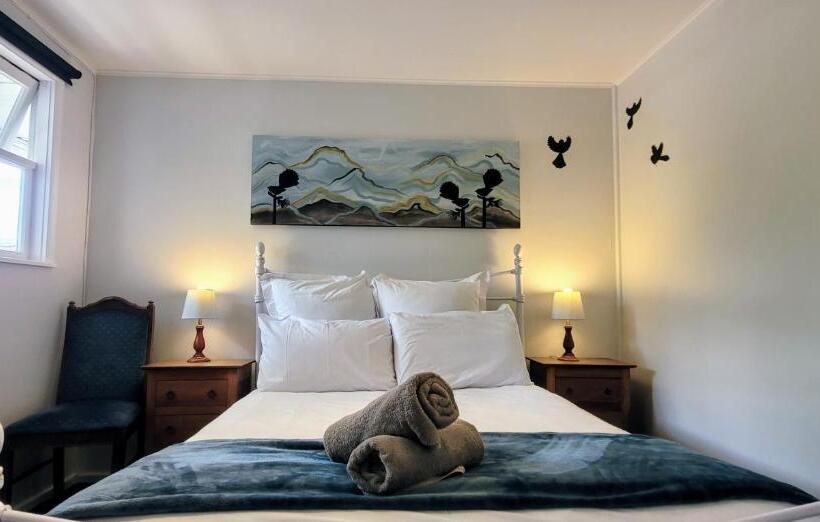 חדר אקונומי, Kinloch Wilderness Retreat