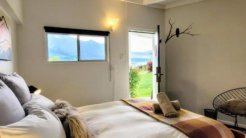 Standard-huone Järvinäkymä, Kinloch Wilderness Retreat