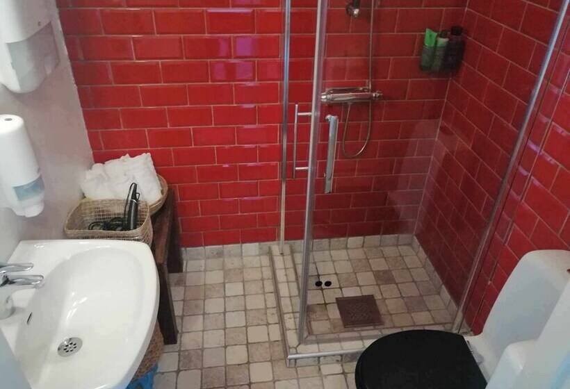 חדר משפחתי, Flipflop Beach Bar & Rooms