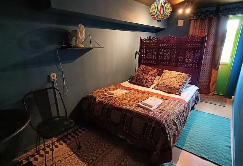 חדר סטנדרט חדר אמבטיה משותף, Flipflop Beach Bar & Rooms