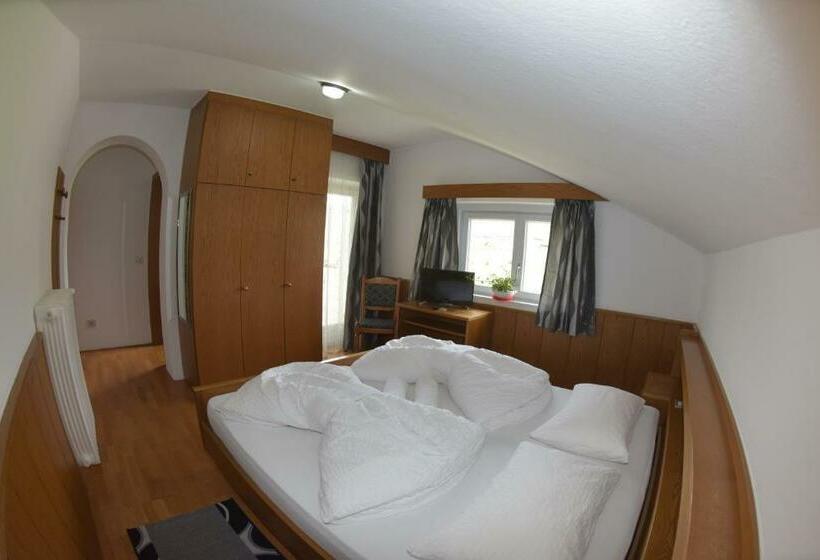 标准间, Garni Hauenstein