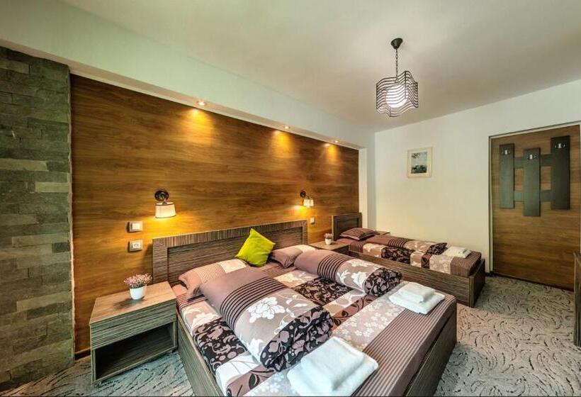 标准三人间, Family Hotel Bohema