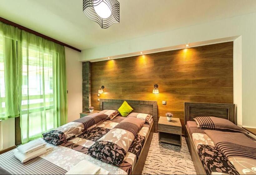 标准三人间, Family Hotel Bohema