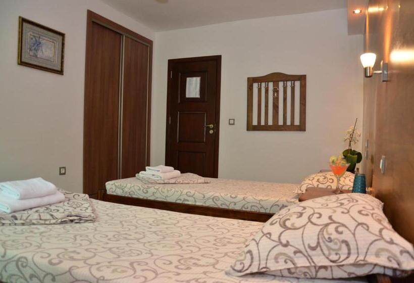 패밀리 룸, Family Hotel Bohema