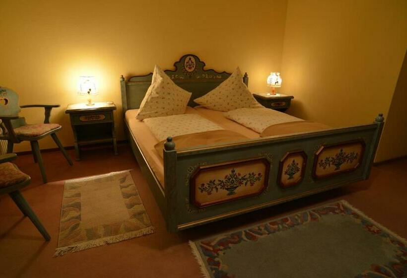 חדר סטנדרט עם מרפסת, Adlerschanze