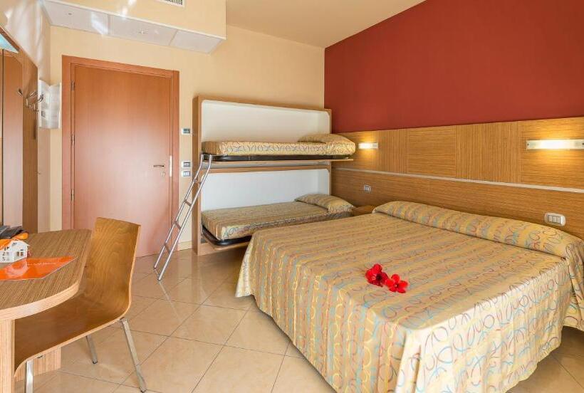 חדר סטנדרט לארבעה, Palace Magnolia Spa