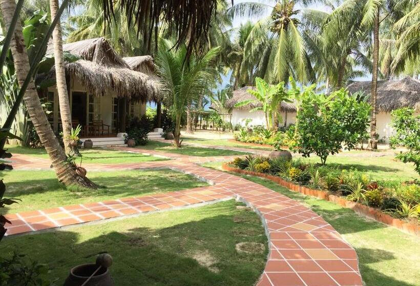 اتاق استاندارد با چشمانداز باغ, Peppercorn Beach Resort