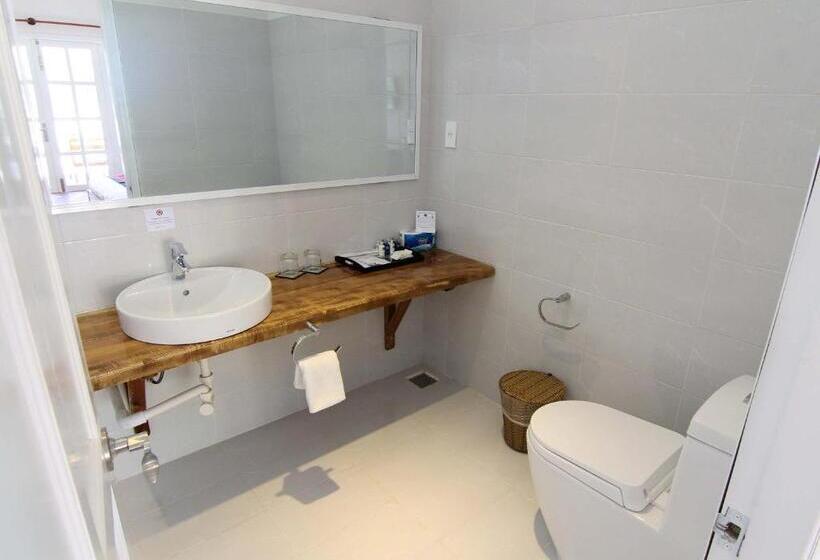 اتاق استاندارد با چشمانداز دریا, Peppercorn Beach Resort