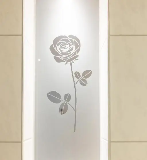 コンフォートルーム, Rose