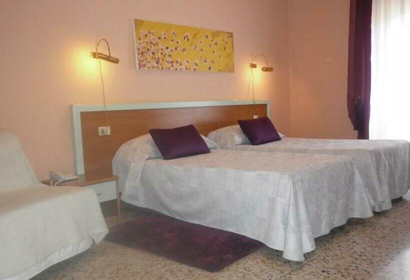 غرفة قياسية, San Donnino