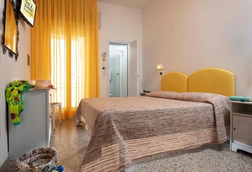 اتاق استاندارد با بالکن, St. Moritz