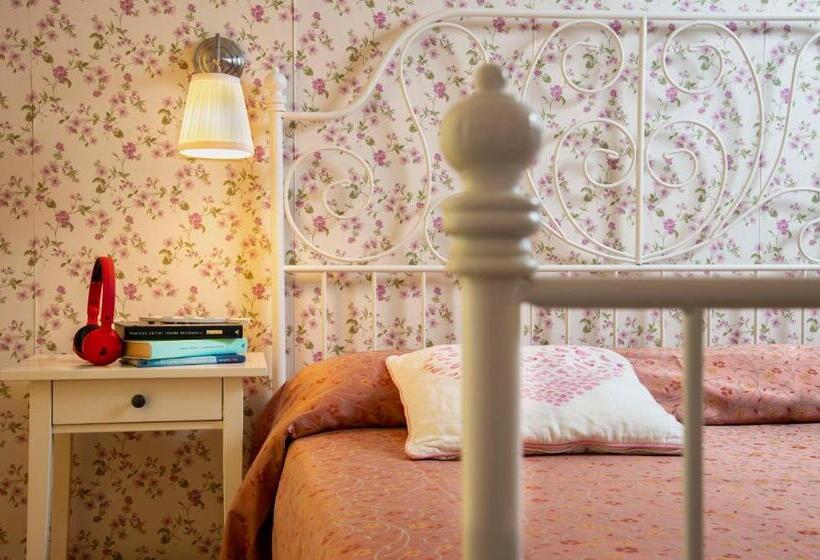 اتاق استاندارد با بالکن, St. Moritz