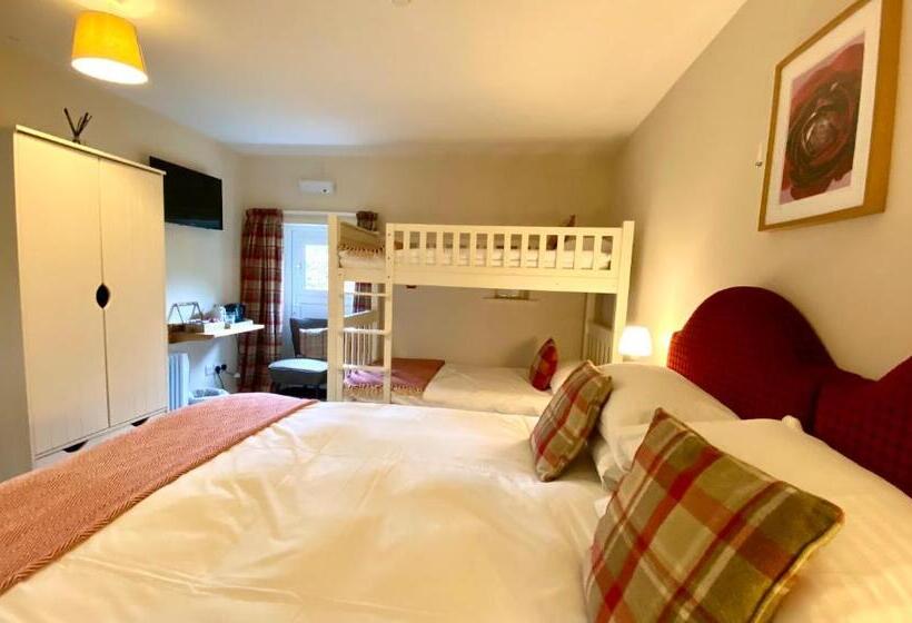 家庭间, The Craven Arms