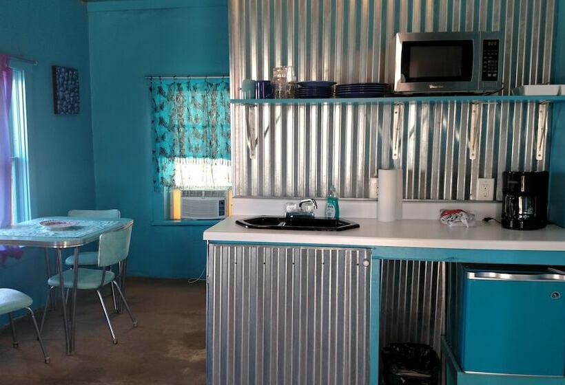 سوییت, Pelican Spa