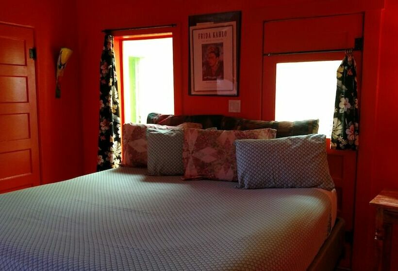 سوییت, Pelican Spa