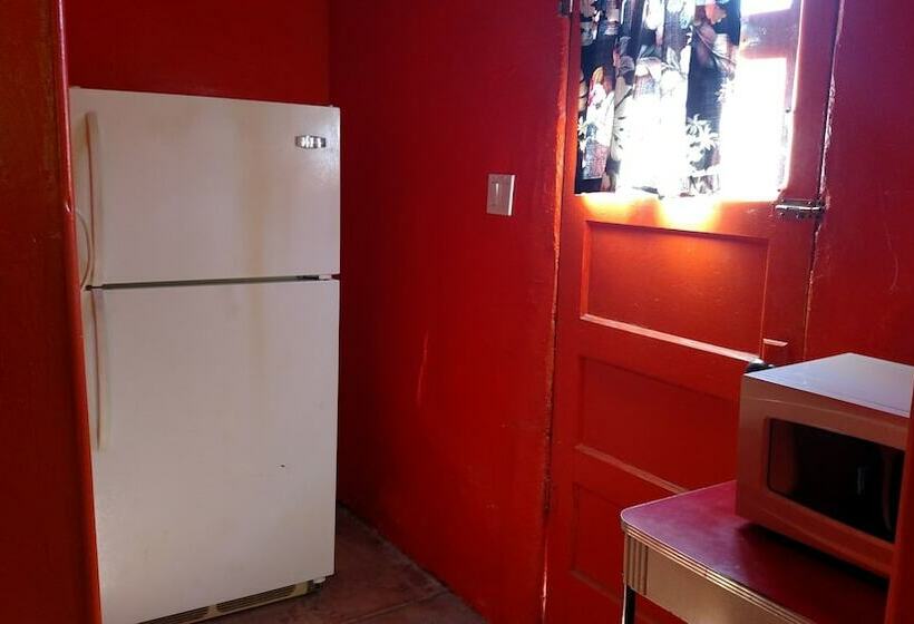 سوییت, Pelican Spa