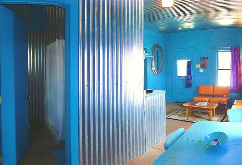 سوییت, Pelican Spa