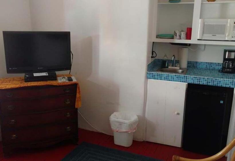 سوییت, Pelican Spa