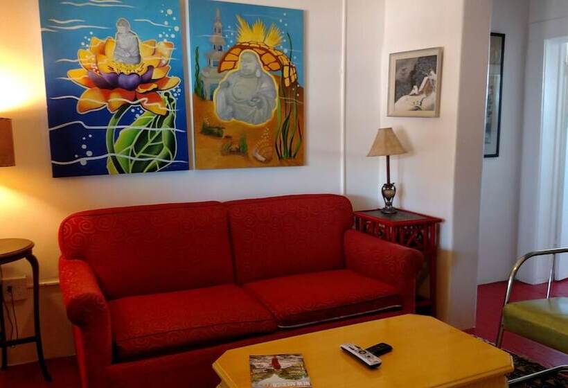 سوییت, Pelican Spa