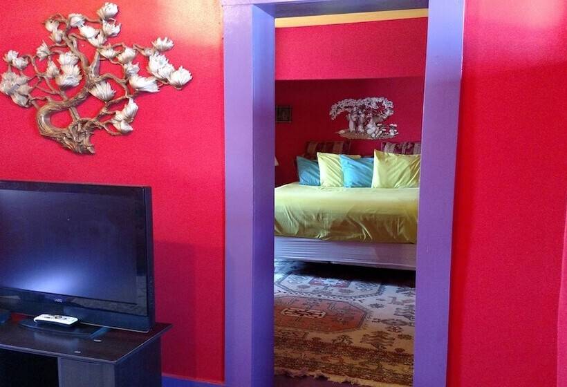 سوییت, Pelican Spa