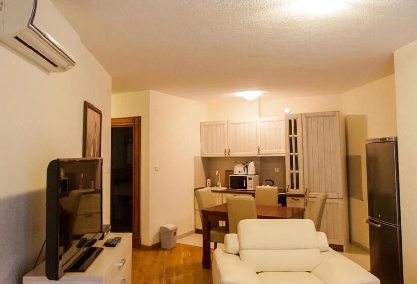 آپارتمان 2 خوابه, Pietra Mare Apartments