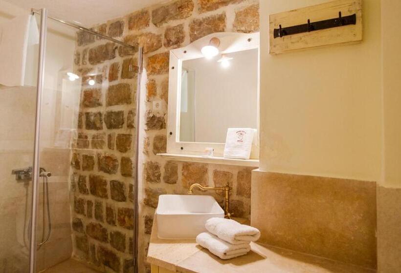 استودیو استاندارد با تراس, Pietra Mare Apartments
