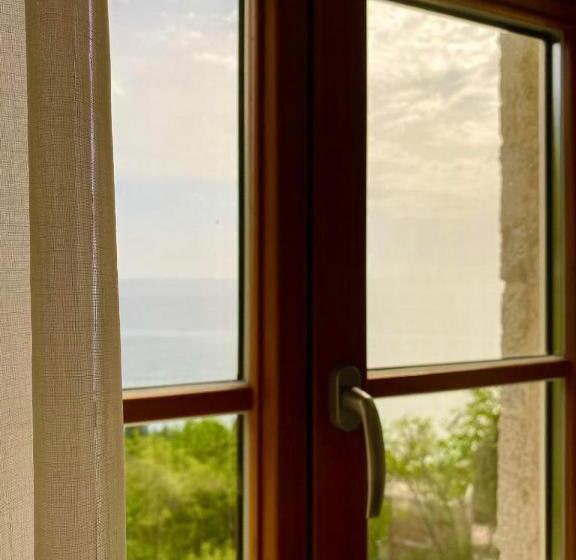 استودیو استاندارد با تراس, Pietra Mare Apartments